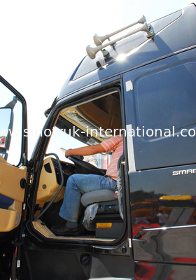 قوية بما فيه الكفاية محرك ساينو تراك HOWO الثقيلة جرار شاحنة 6X4 Euro2 336HP