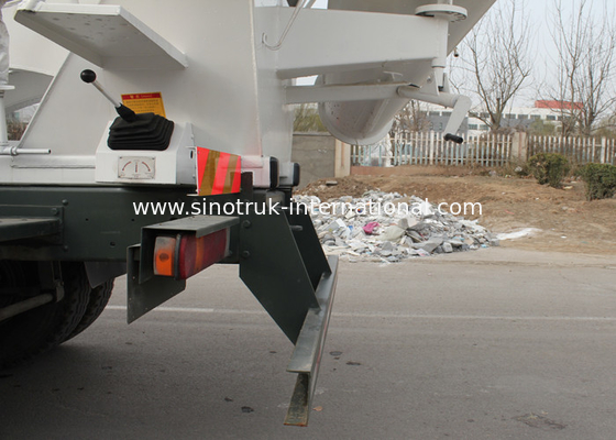 14CBM شاحنة خلط الخرسانة 336HP 8X4 LHD ZZ5311GJBN3261W مقطورة خلاط اسمنت