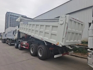 SINOTRUK HOWO Heavy Duty Tipper Truck Front Lift 8 × 4 RHD