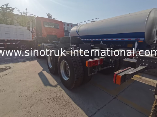 سينوتروك نيو هوو تيبر ديمب شاسي ويتشاي محرك 6 × 4 LHD لون برتقالية
