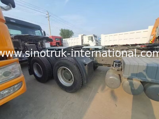 HOWO A7 شاحنة جرار مستعملة LHD 6X4 يورو 2 371 حصان مع الدفع بمساعدة القيادة الهيدروليكية أبيض
