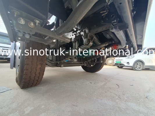 HOWO A7 شاحنة جرار مستعملة LHD 6X4 يورو 2 371 حصان مع الدفع بمساعدة القيادة الهيدروليكية أبيض