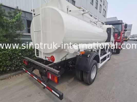شاحنة ناقلة زيت SINOTRUK HOWO 4-6CBM