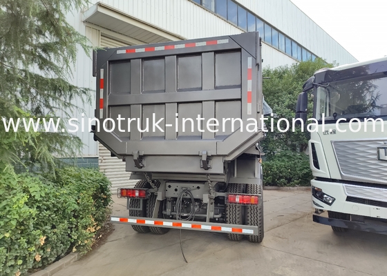 سينوتروك هوفو LHD 6 × 4 10 عجلات شاحنة طرد نوع U ل 40 طن التعدين