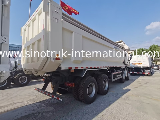 سينوتروك هوهان نيو هوو 8X4 شاحنة قمامة 380 حصان 12 عجلة بيضاء H77L ZZ3317V386JB1R نوع U