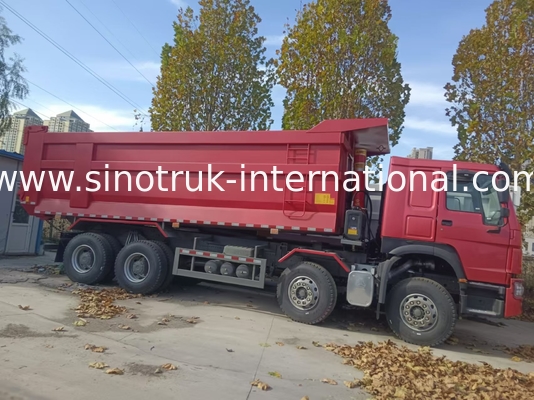 شاحنة القمامة المنسدلة SINOTRUK HOWO A7 8X4 للبناء ZZ3317V3567B1