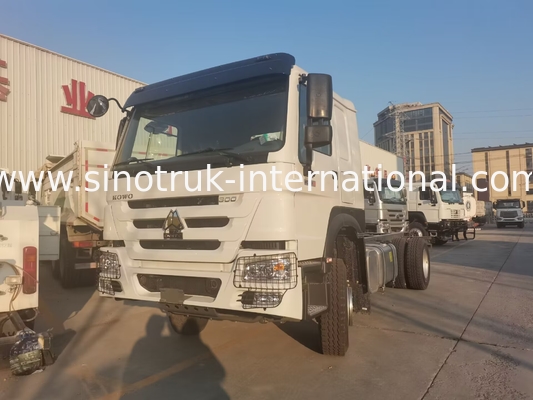 شاسية ناقلة النفط المائية SINOTRUK HOWO LHD 6X4 400HP