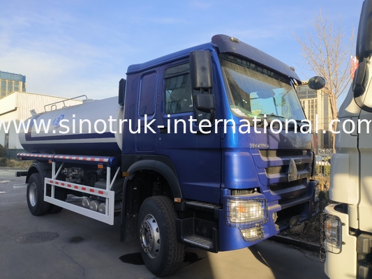 شاحنة خزان المياه SINOTRUK HOWO 4x2 RHD 300HP 10CBM لنقل المياه الدائمة