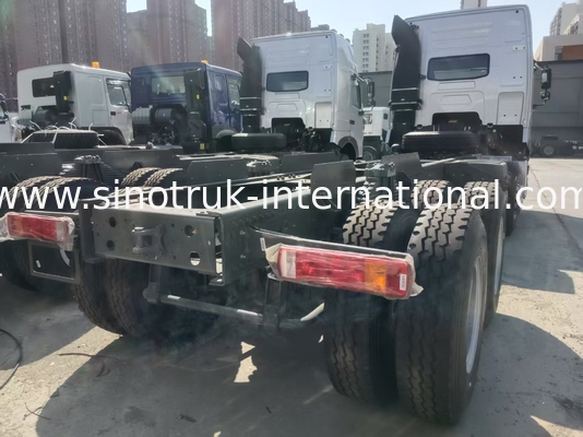 inotruk شاحنة هوو الجديدة شاشة ويتشاي محرك 8 × 4 LHD 430HP
