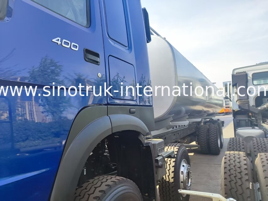 شاحنة الوقود الثقيلة HOWO 8 * 4 400HP LHD 40CBM نظام خزان مزدوج لتوزيع الوقود لمسافات طويلة