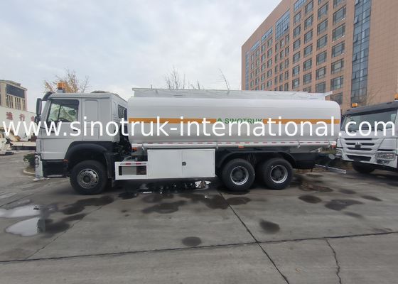 Sinotruk Howo 20CBM Fuel Tank Truck 10Wheels 340Hp 6 × 4 Multiple Compartments