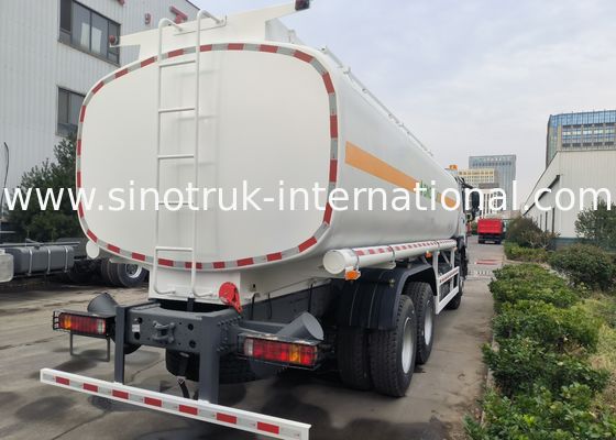 Sinotruk Howo 20CBM Fuel Tank Truck 10Wheels 340Hp 6 × 4 Multiple Compartments