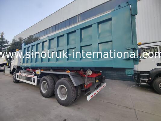 شاحنة القمامة SINOTRUK ذات ذراع الزناد مع ذراع الزناد HYVA 20 طن ، هيكل 43 قاعدة عجلات وحجم حاوية قابلة للتخصيص