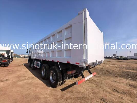 شاحنة ترامب منخفضة الحمولة الحامل للحمولة الثقيلة بقدرة حمولة تتراوح بين 40 و 50 طناً، ومحرك ديزل بقوة 375 حصاناً، وطول صندوق الشحن 7300 مم