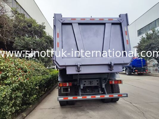 HOWO TX 6 × 4 شاحنة قمامة مع جسم شحن 20CBM ، محرك 380HP وآلية رفع الأمامية