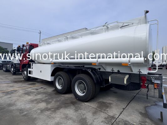 SINOTRUK HOHAN 6×4 Oil Tank Truck 371HP 20CBM Color Can Be Customized Efficient transportation