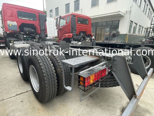 SINOTRUK HOHAN 6×4 Oil Tank Truck 371HP Chassis Optional chassis wheelbase Efficient transportation