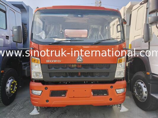 SINOTRUK HOWO 4 × 2 الرش الخفيف، شاحنة خزان المياه 6CBM