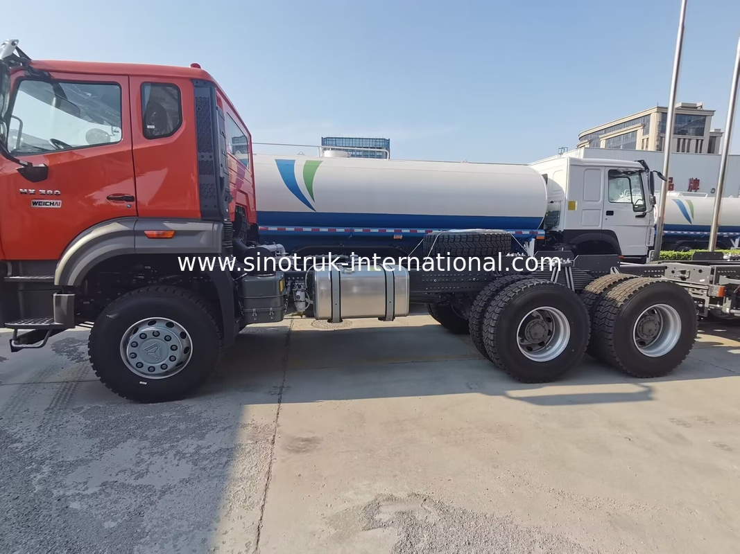 سينوتروك نيو هوو تيبر ديمب شاسي ويتشاي محرك 6 × 4 LHD لون برتقالية