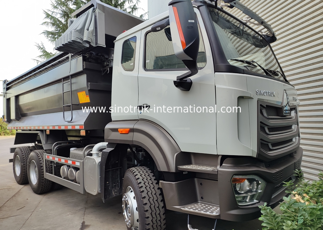 سينوتروك هوفو LHD 6 × 4 10 عجلات شاحنة طرد نوع U ل 40 طن التعدين