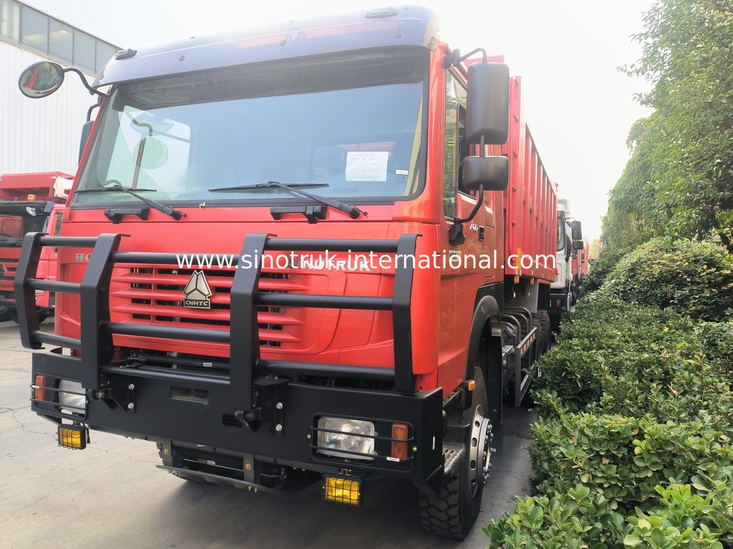 شاحنة سينوتروك هوو 6 × 4 Lhd 10 عجلات وجه شبح مضارب إطارات التعدين