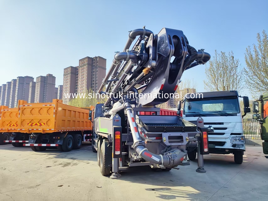 السلطة العالية HOWO 380HP شاحنة مضخة ذكية 52m بوم 6x4 سحب للصب الرأسي لا مثيل له