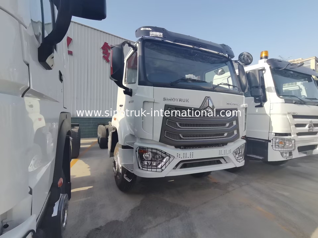 سينوتروك هوهان هوو تيبر ديمب شاحنة هيكل ويتشاي محرك 6 × 4 LHD ZZ3257V384JB1 النموذج