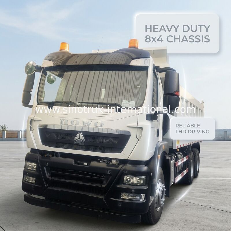 HOWO TX ناقل حمولة ثقيلة بسعة خزان الوقود 300L ومادة جسم الفولاذ لنقل الحمولة الثقيلة