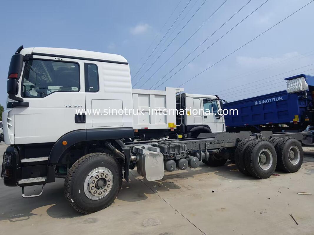 شاسية شاحنة SINOTRUK TX مع محرك 371HP ، سعة حمولة 30-40 طن و LHD / RHD اختياري
