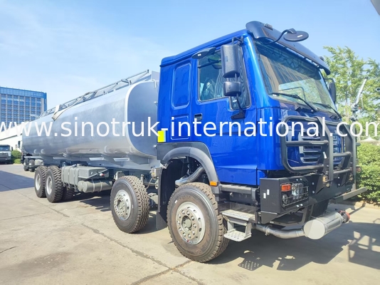شاحنة الوقود الثقيلة HOWO 8 * 4 400HP LHD 40CBM نظام خزان مزدوج لتوزيع الوقود لمسافات طويلة