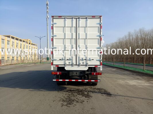 مدفوع بمحرك ديزل موثوق به بقوة 371 حصان، قوة عزم دوران قوية في السرعة المنخفضة، احتياطي طاقة جيد عند الحمل الكامل.المنحدرات والظروف المتكررة للبدء والتوقف
