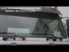 نظرة فاحصة: شاحنة صهريج زيت SINOTRUK HOWO حمراء 371 حصان 8×4 ذات 12 عجلة عالية السعة 30 متر مكعب