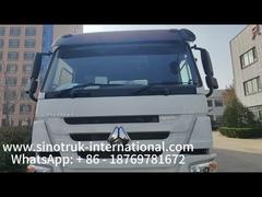 SINOTRUK 300 HP 4 × 2 شاحنة القمامة المضغوطة مع قوة التدحرج 30T